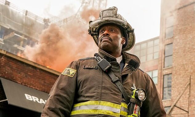 The Chief is Back! Eamonn Walker’s Heroic Return to Chicago Fire Season 13 Sends Fans Into a Frenzy